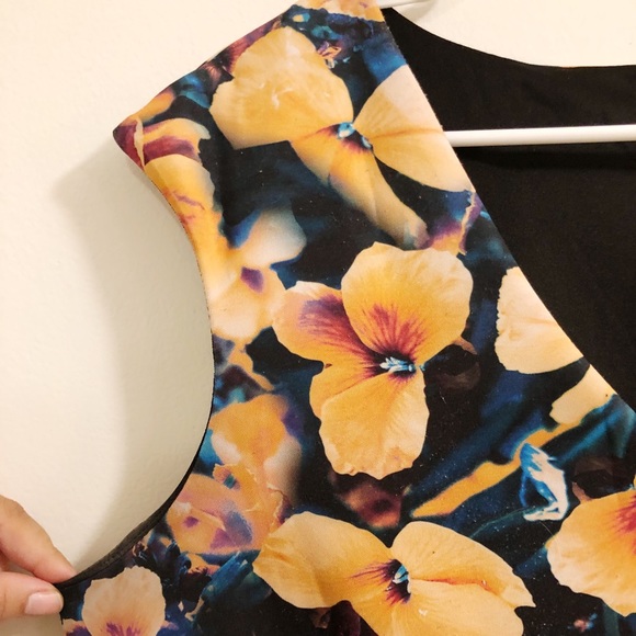 Colorful business casual dress - Picture 7 of 7